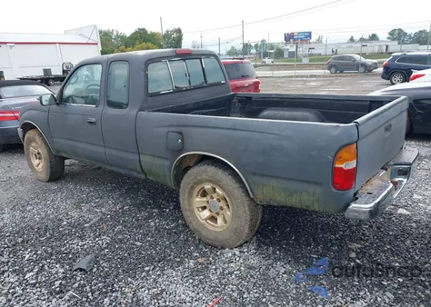 1996 Toyota Tacoma Xtracab z USA, uszkodzony, nr VIN 4TAWN72N2TZ088008